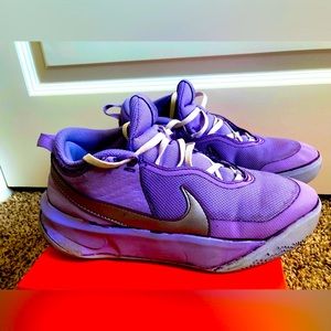 Custom Nike Team Hustle D10